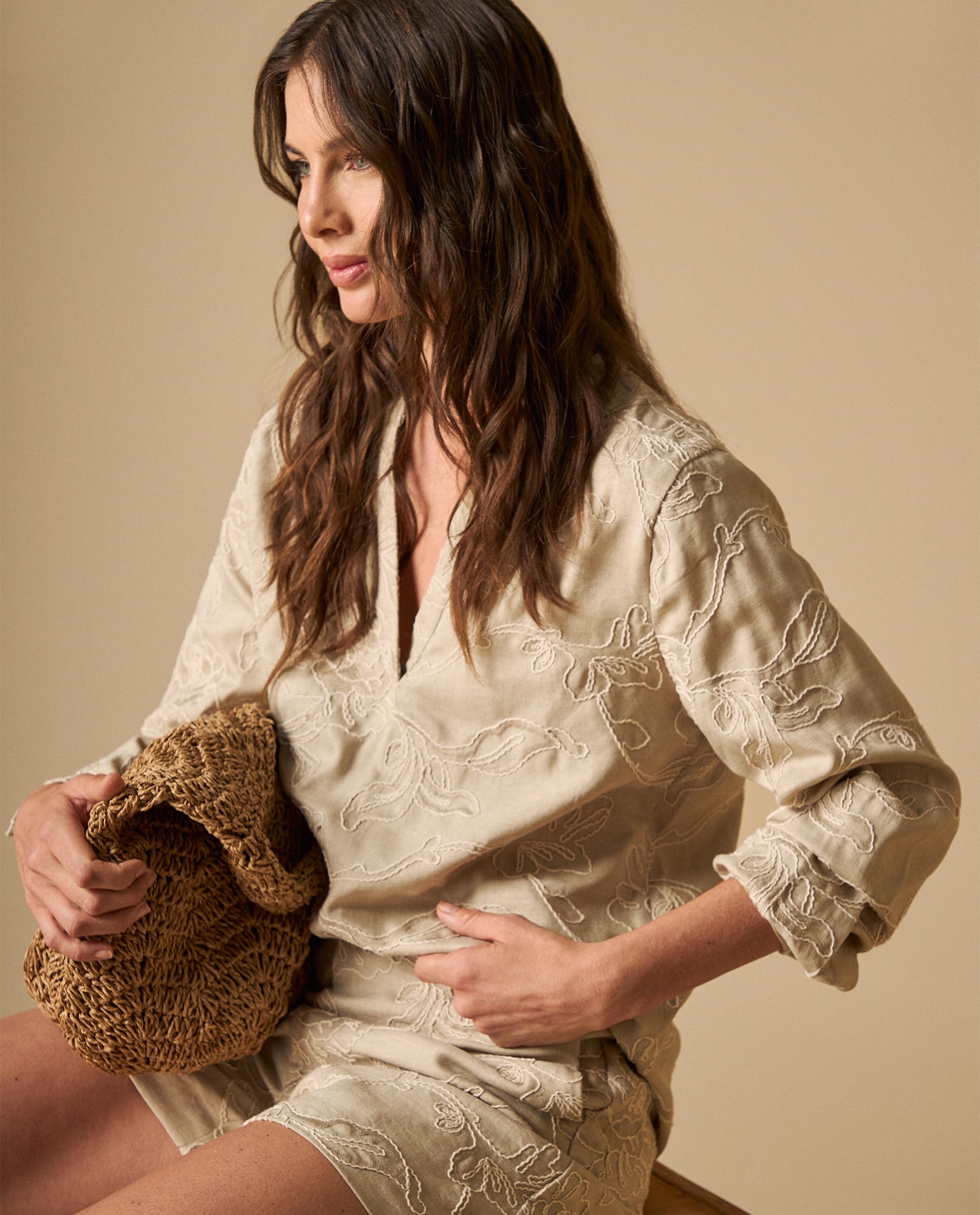 Camisa ligera manga larga cuello redondo - Beige 34_611H034_BEI151306_0