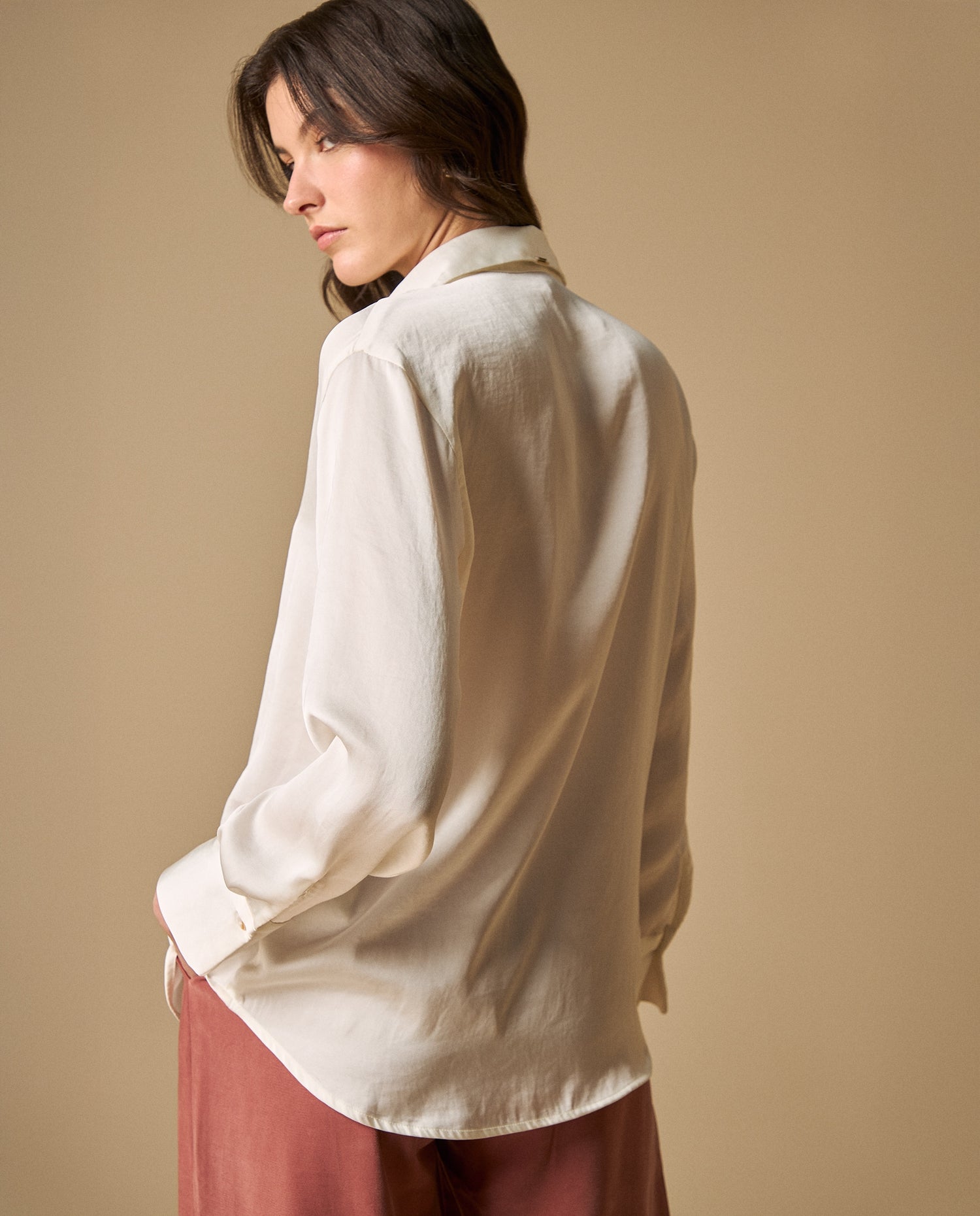 Camisa manga larga cuello camisero silueta fluida - Blanco