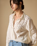 Camisa manga sisa con bordado y textura - Crudo