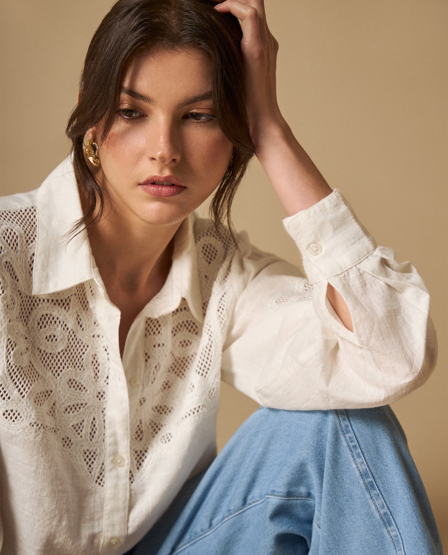 Camisa manga sisa con bordado y textura - Crudo