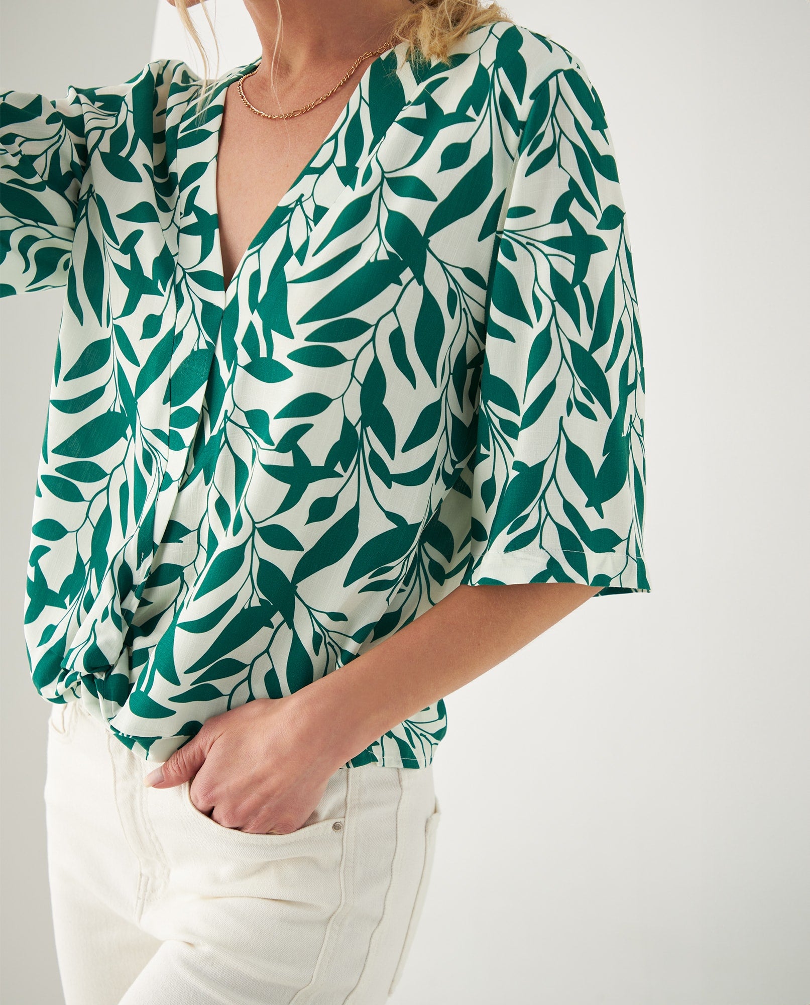 Camisa de tela fluida para mujer - Crudo 34_612F021_CRU110602_3