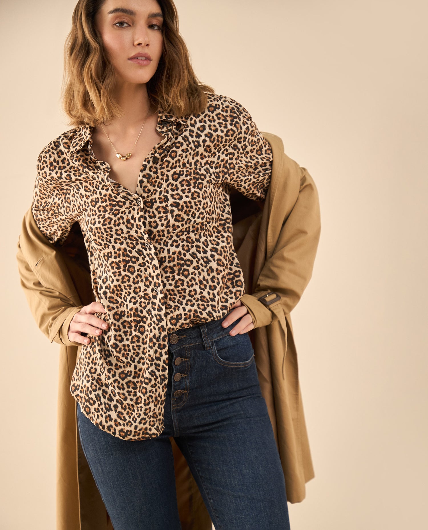 Camisa de animal print para mujer - Café