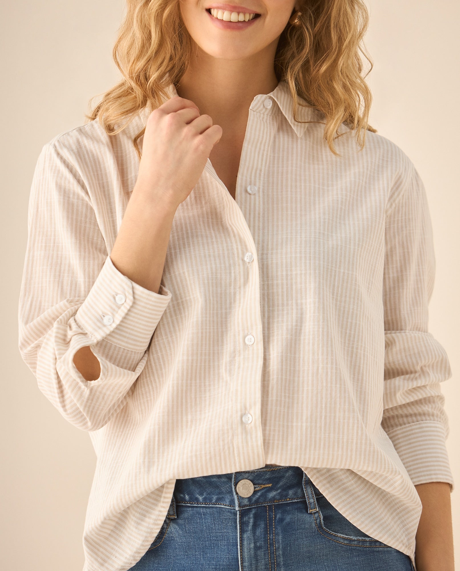 Camisa de diseño a rayas para mujer - Beige 34_612G040_BEI151307_3