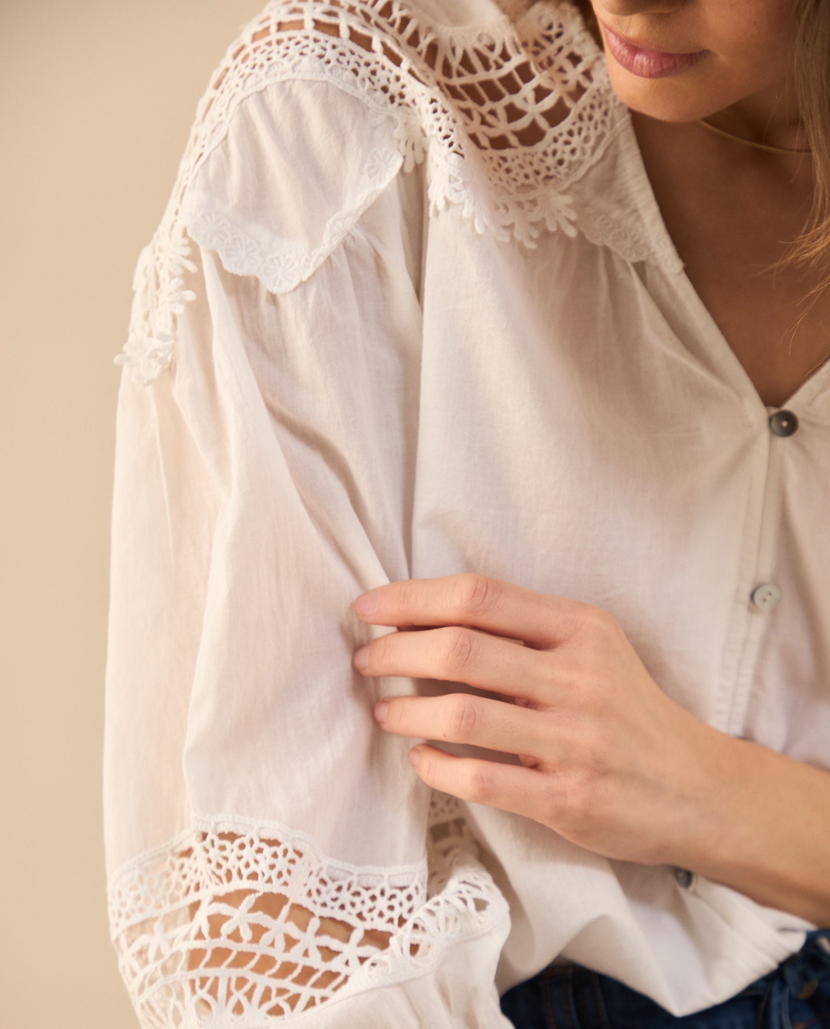 Camisa cuello neru con bolero para mujer - Blanco 34_612G201_BLA114001_5