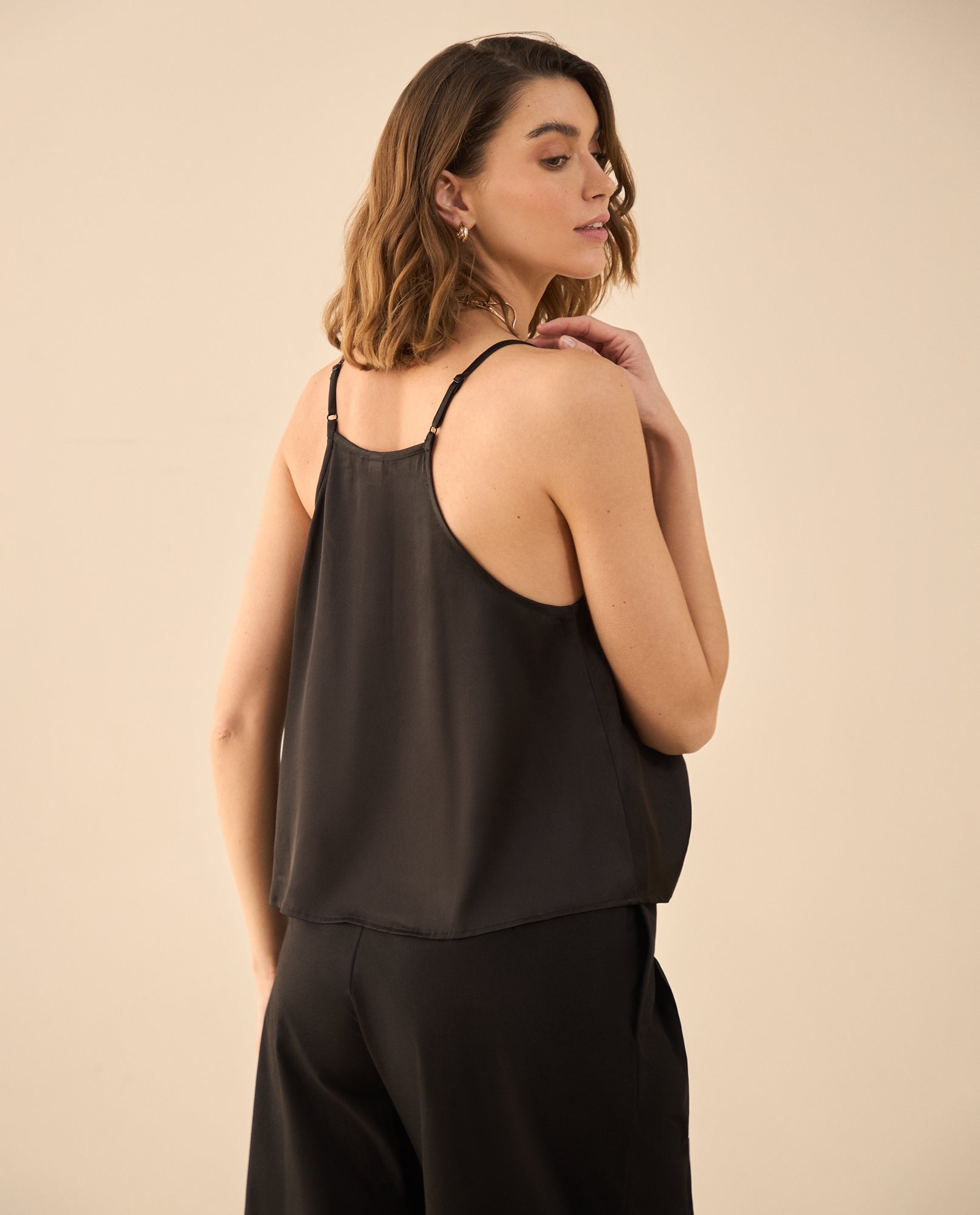 Camisa de tiras satinada para mujer - Negro 34_612G202_NEG190303_4