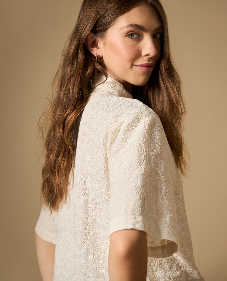 Camisa manga corta con bordado sutil cuello camisero - Crudo 34_612H004_CRU114201_6