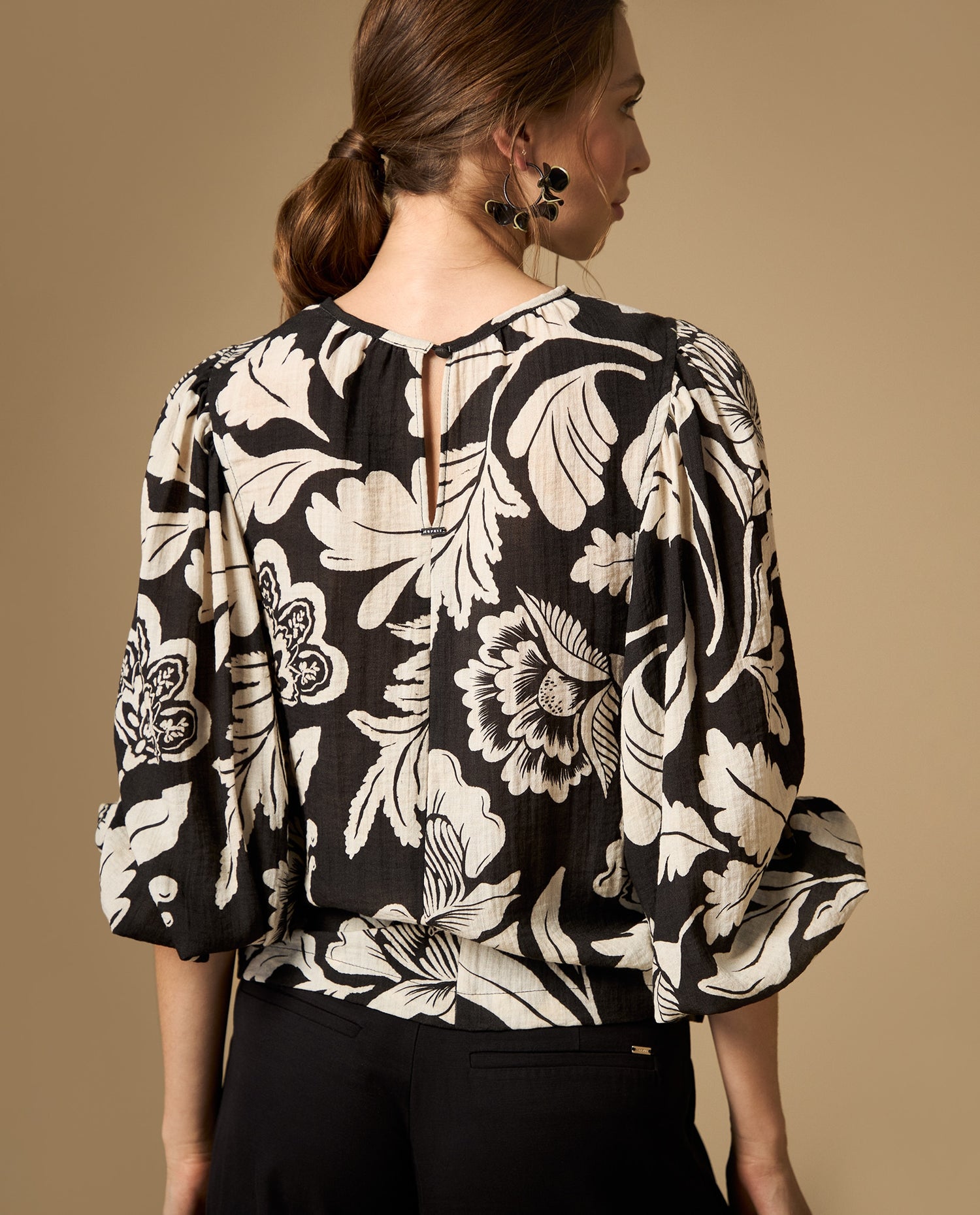 Camisa manga larga estampada cuello redondo - Negro