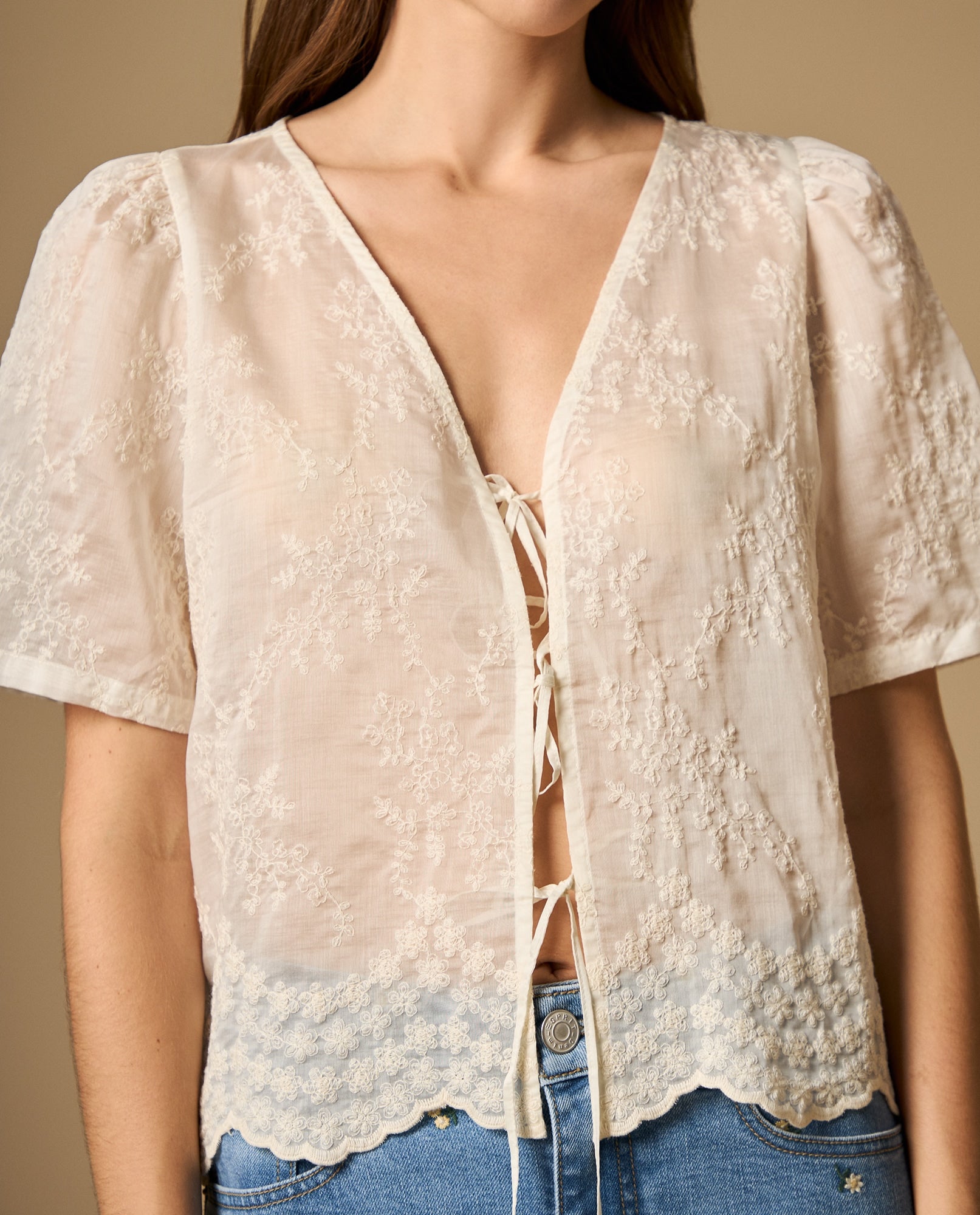 Camisa bordada manga corta cuello V con amarres - Crudo 34_612H021_CRU114201_4