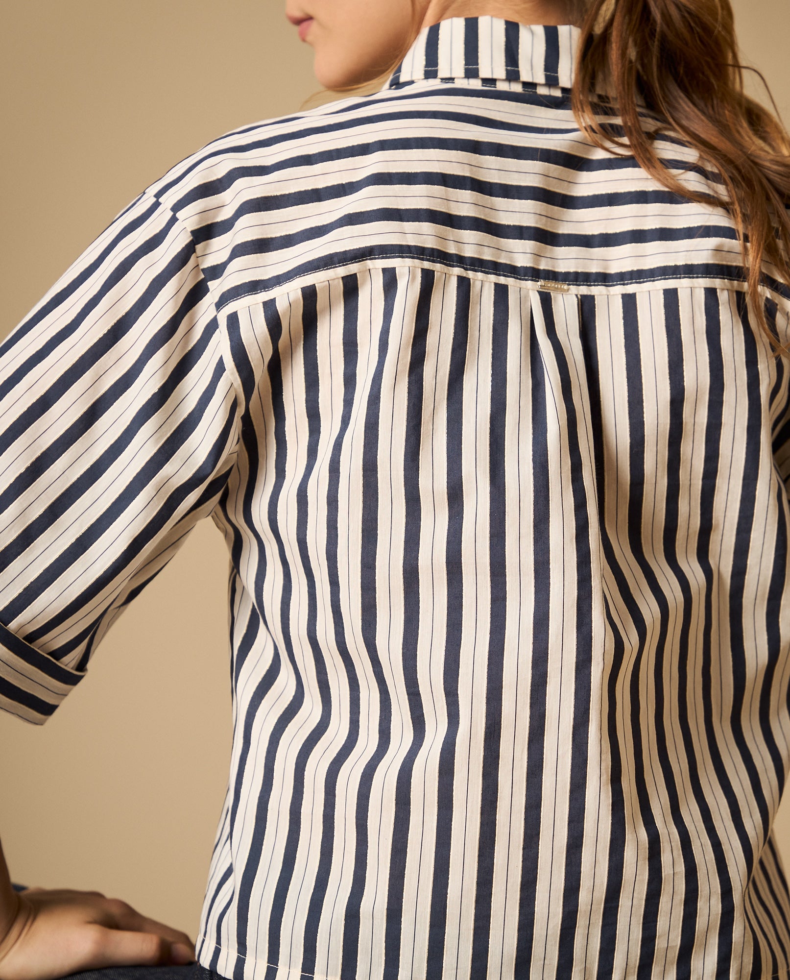 Camisa camisera manga corta con bolsillos frontales - Crudo 34_612H034_CRU114201_5