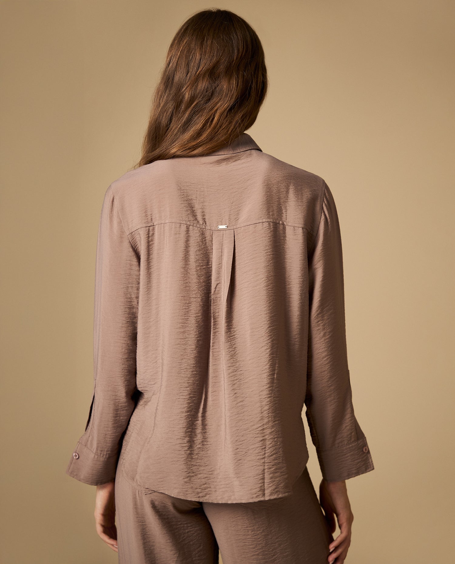 Camisa camisera manga larga con caída fluida - Café