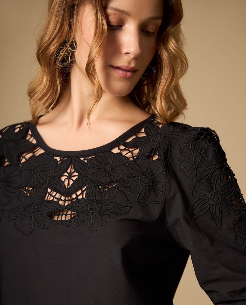 Camisa manga sisa con bordado floral - Negro 34_612H227_NEG190303_4