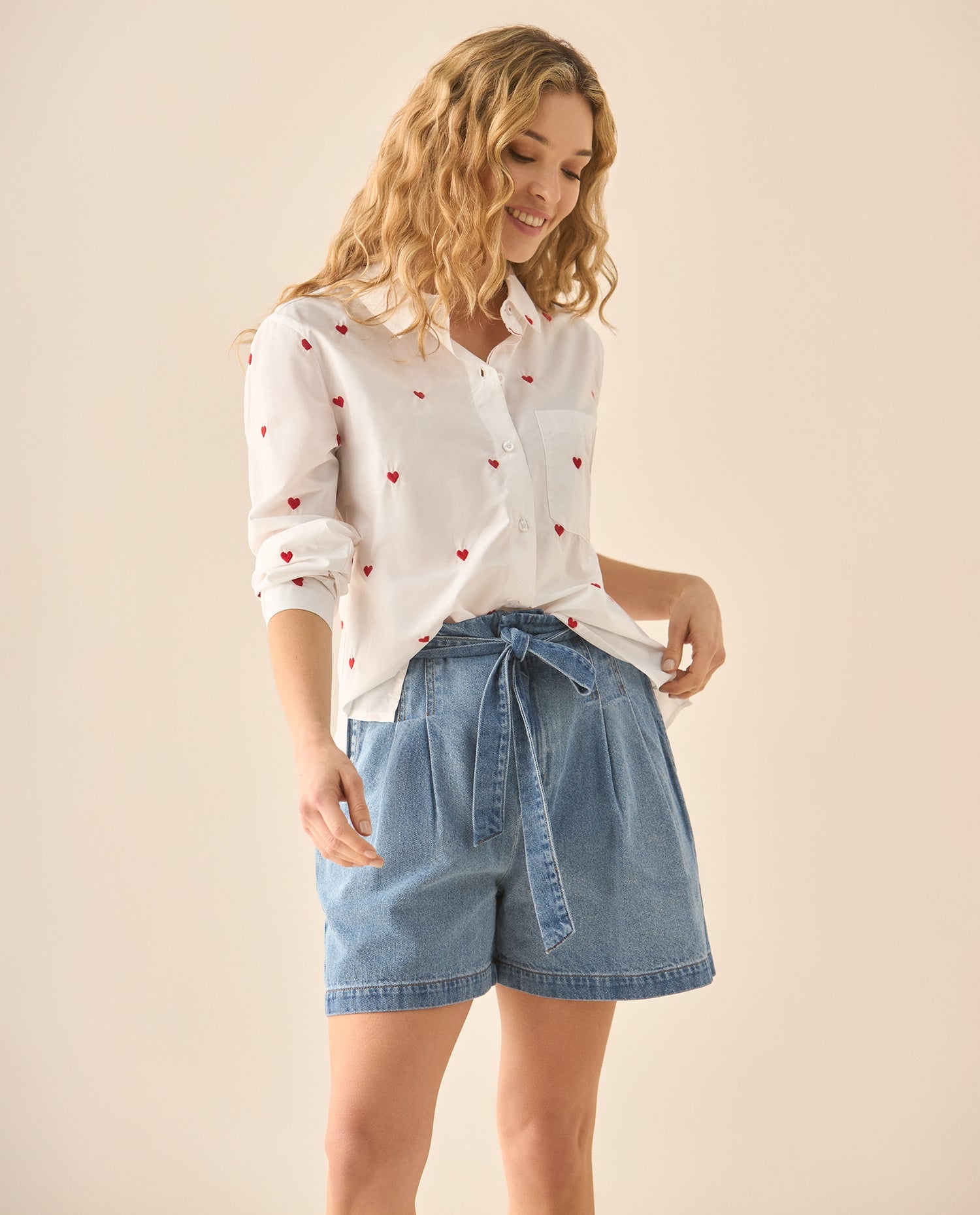 Camisa manga larga con corazones bordados para mujer  - Blanco