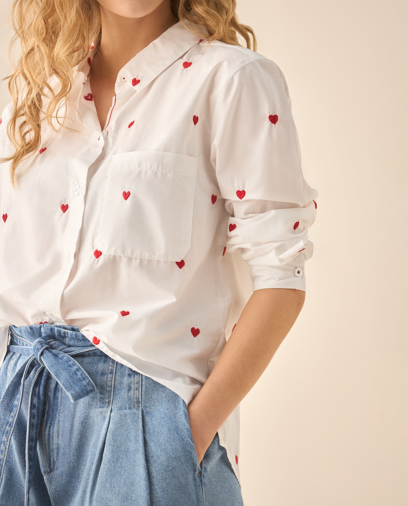Camisa manga larga con corazones bordados para mujer  - Blanco 34_613G004_BLA110601_3