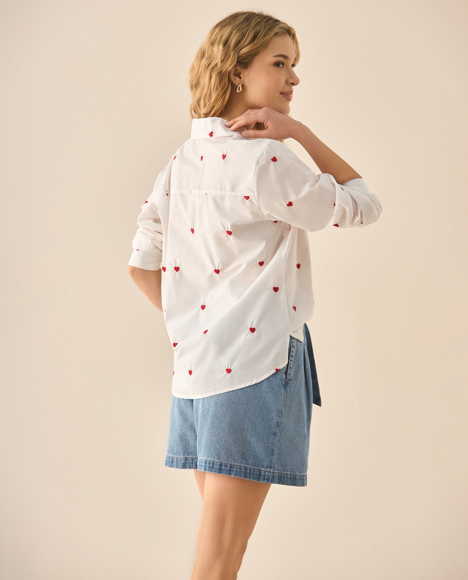 Camisa manga larga con corazones bordados para mujer  - Blanco