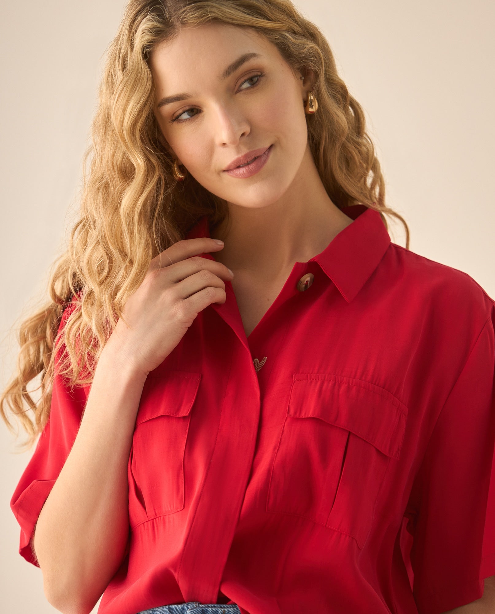 Camisa cuello clásico con bordado para mujer  - Rojo 34_613G007_ROJ191761_0