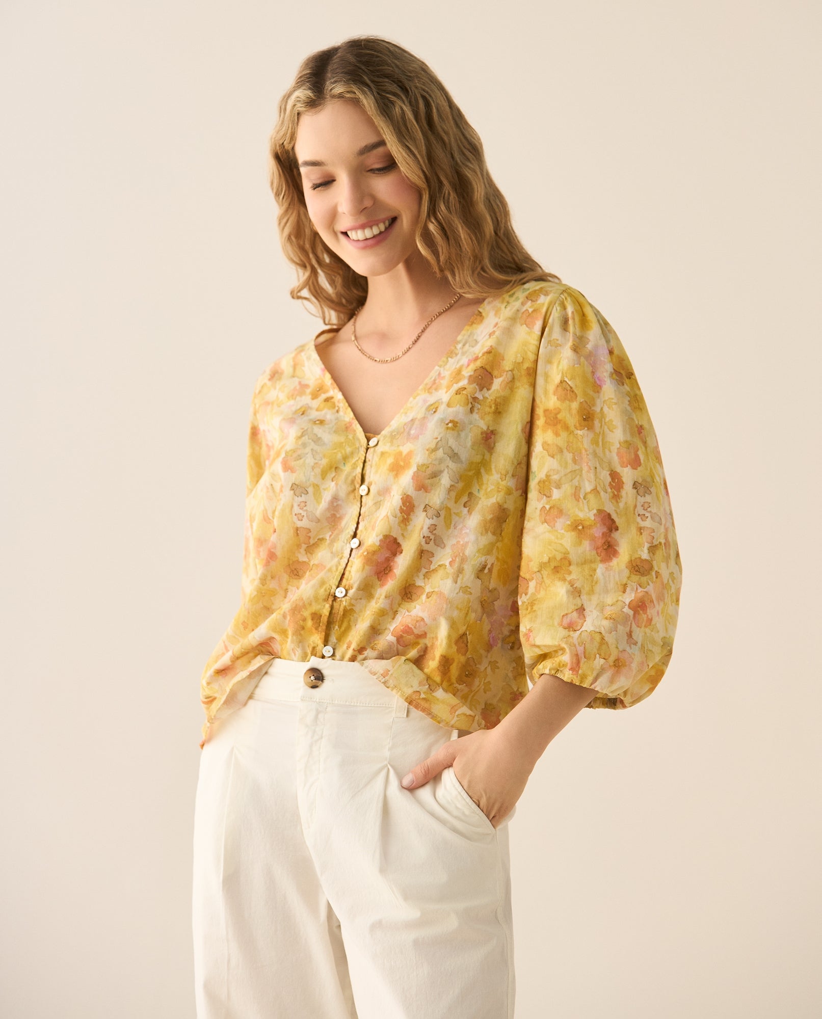 Camisa de diseño abierto con estampado de flores para mujer - Amarillo 34_613G027_AMA140837_0