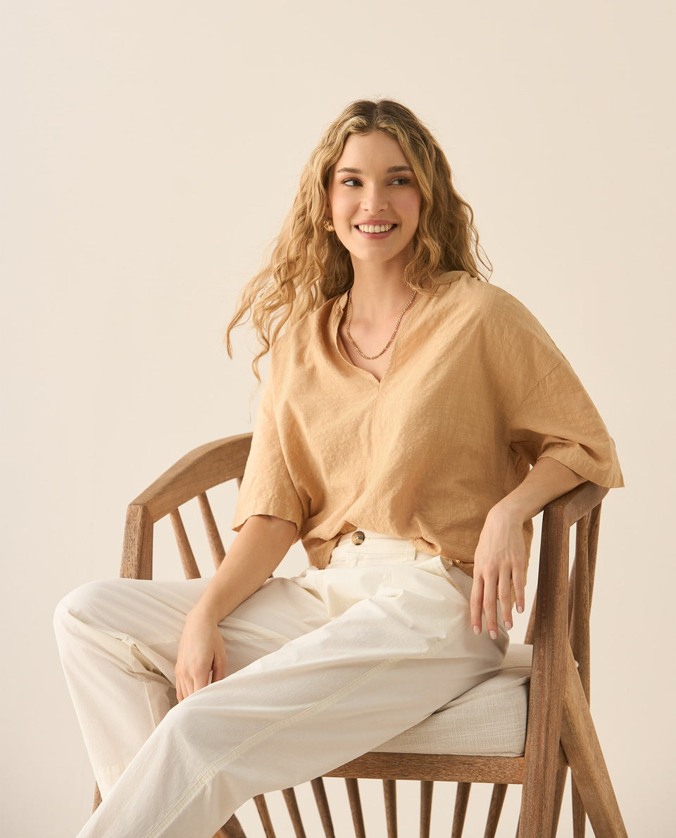 Camisa con escote en V para mujer - Beige 34_613G033_BEI151220_4