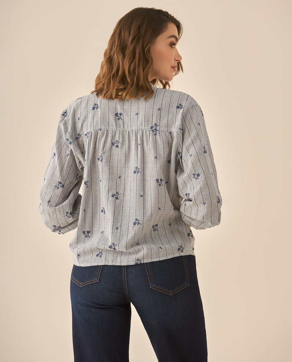 Camisa con apliques de flores bordadas para mujer - Azul 34_613G039_AZU193923_4