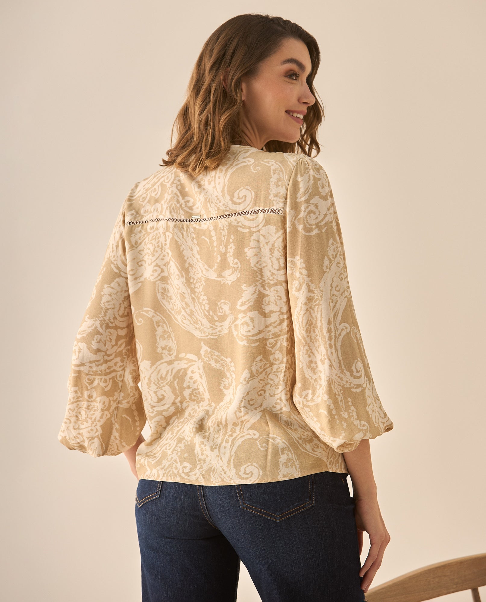 Camisa escote en V estampada para - Crudo 34_613G048_CRU125202_4
