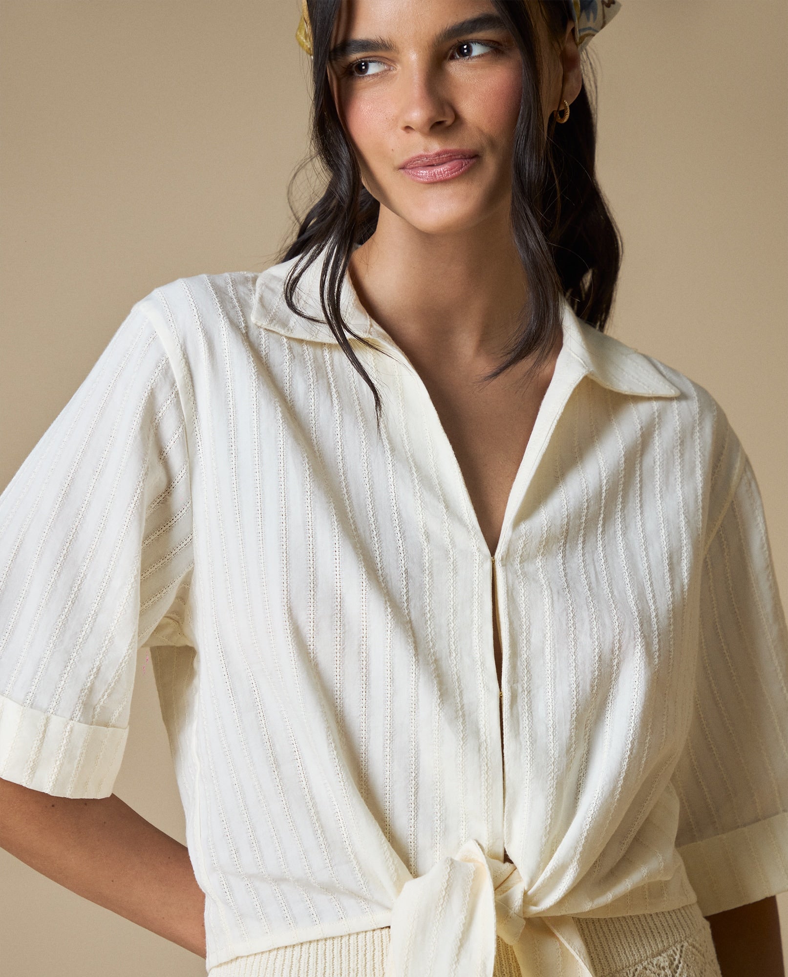 Camisa manga corta y nudo frontal - Crudo 34_613H024_CRU110105_0