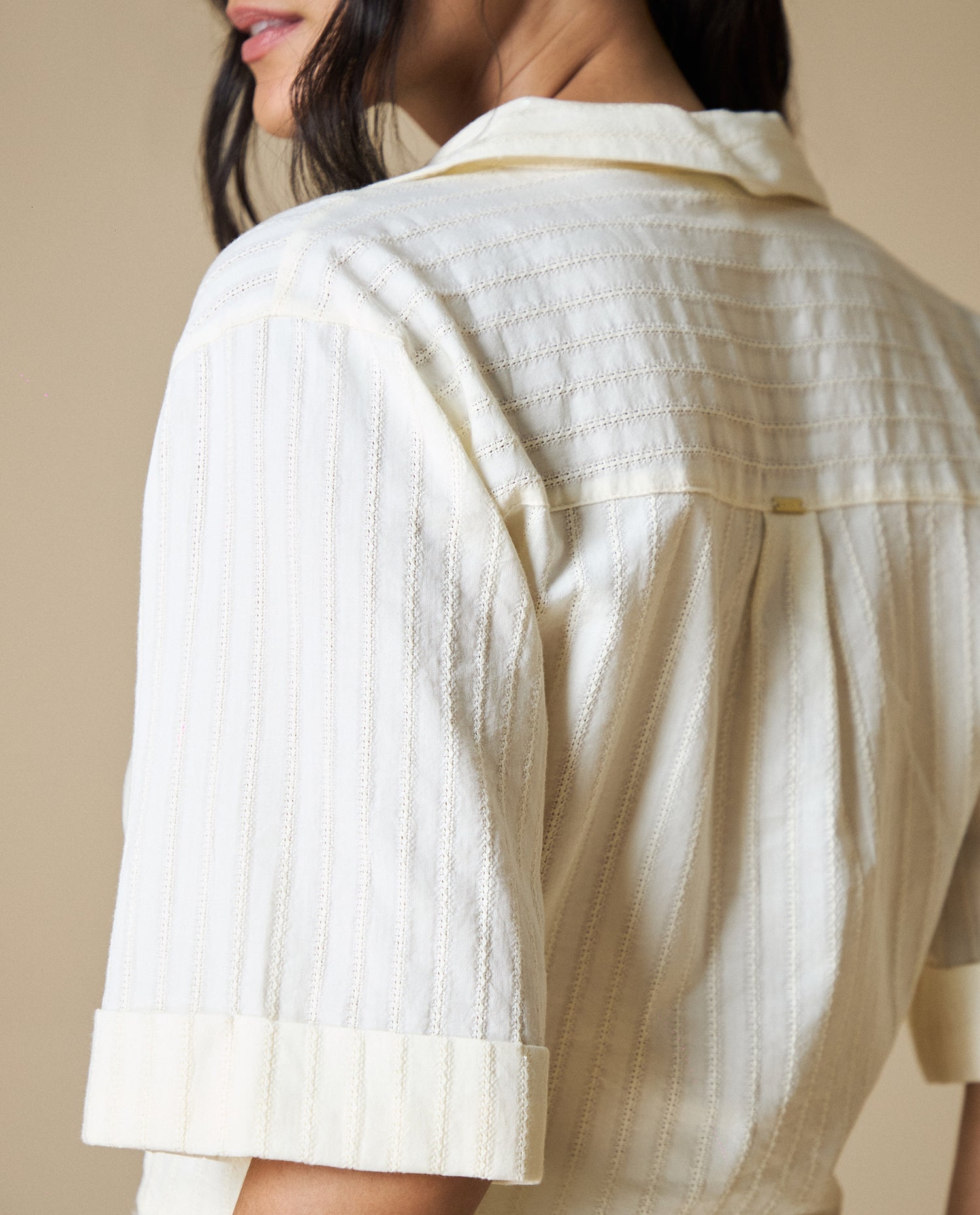 Camisa M/L Cuello Camisero - Crudo