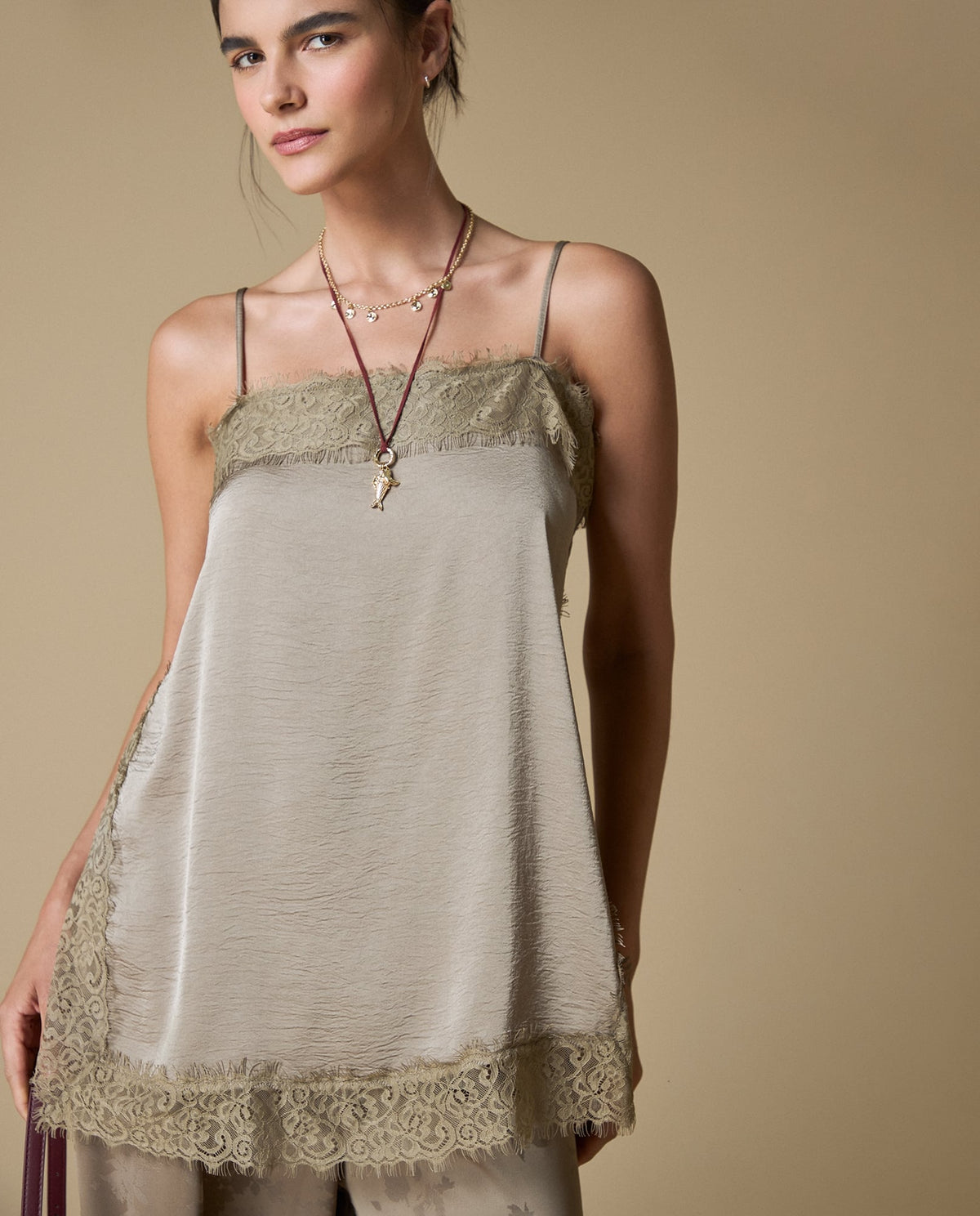 Camisa Tiras Cuello Bandeja - Gris 34_613H048_GRI181110_0