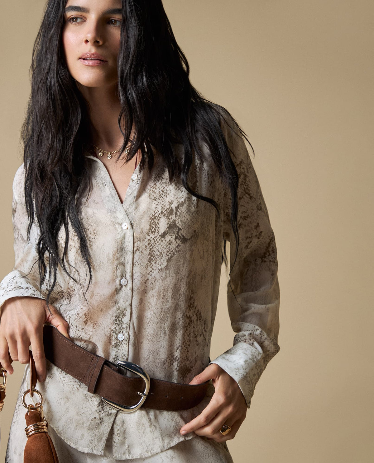 Camisa manga larga estampado serpiente - Beige 34_613H050_BEI151307_0