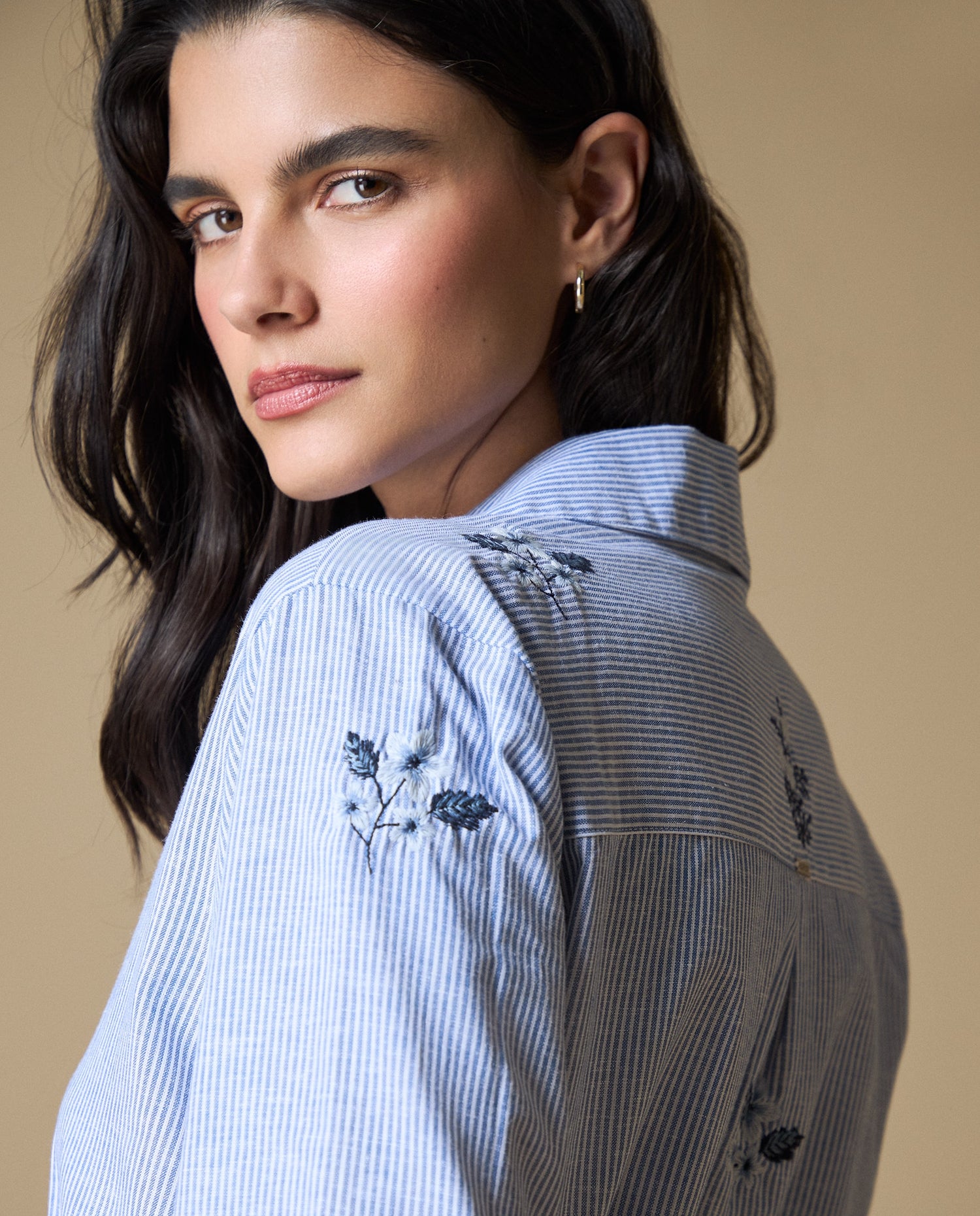Camisa Manga 3/4 Bordada - Azul