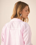 Camisa con apliques de flores para mujer - Rosa