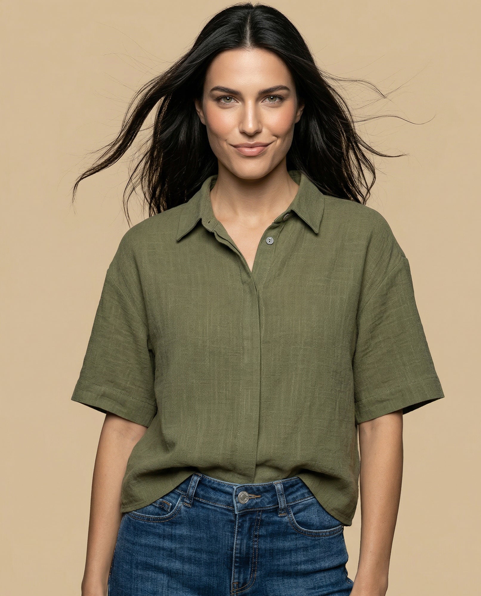 Camisa cuello nerú con cierre oculto - Verde 34_615F332_VER160540_0