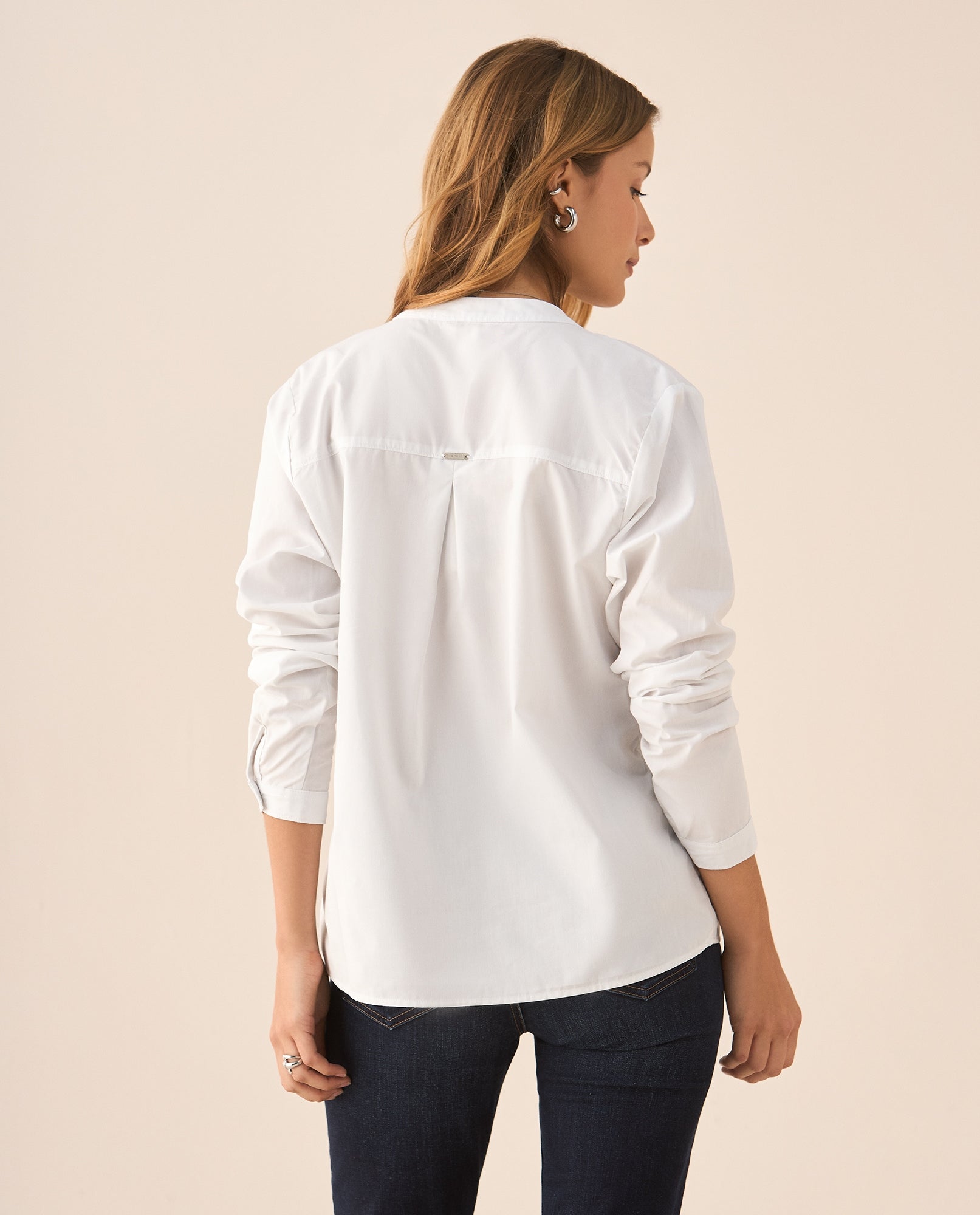 Camisa de cuello neru para mujer - Blanco 34_615F335_BLA110700_6