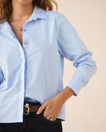 Camisa de diseño abierto para mujer - Azul