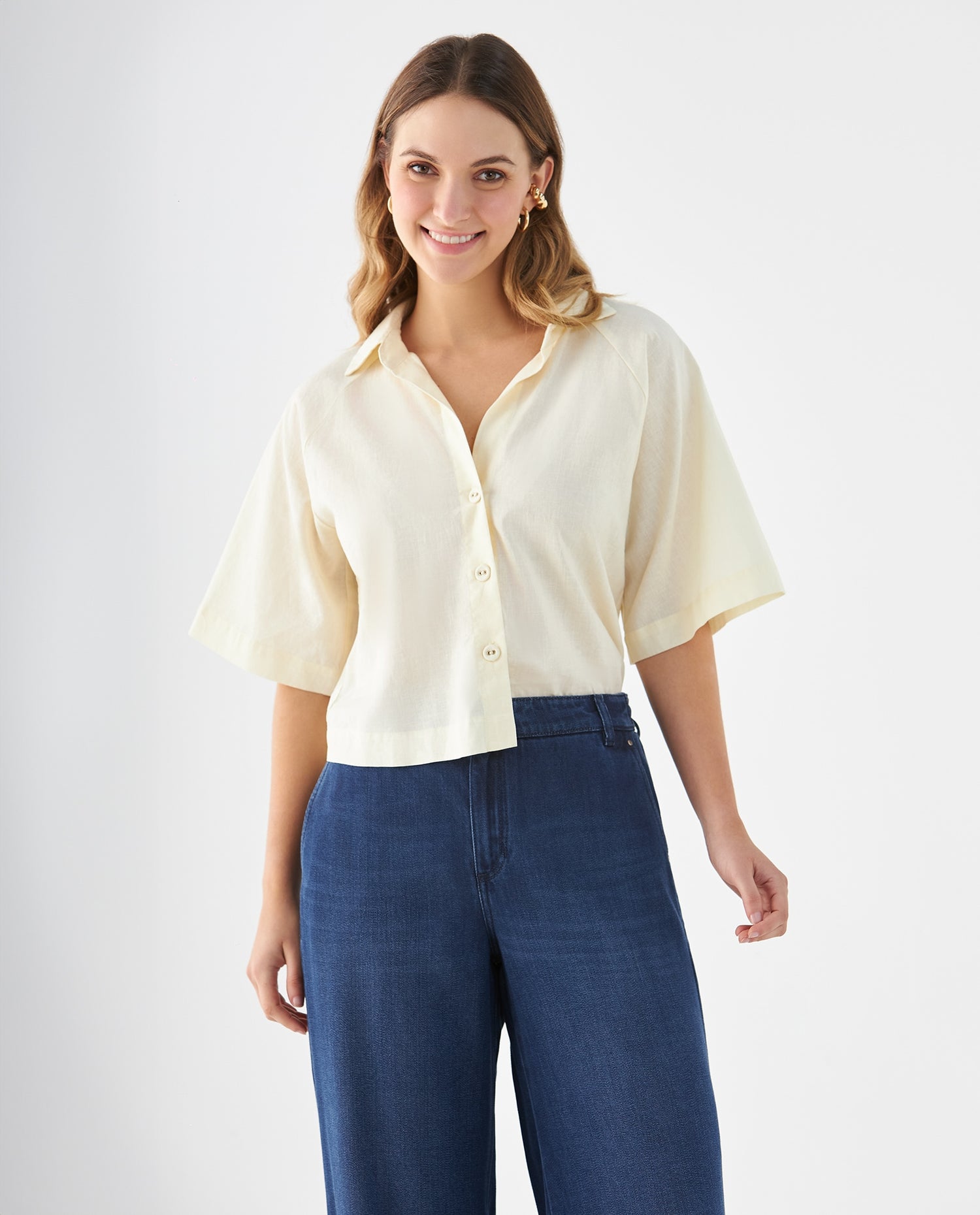 Camisa de cuello clásico para mujer - Amarillo