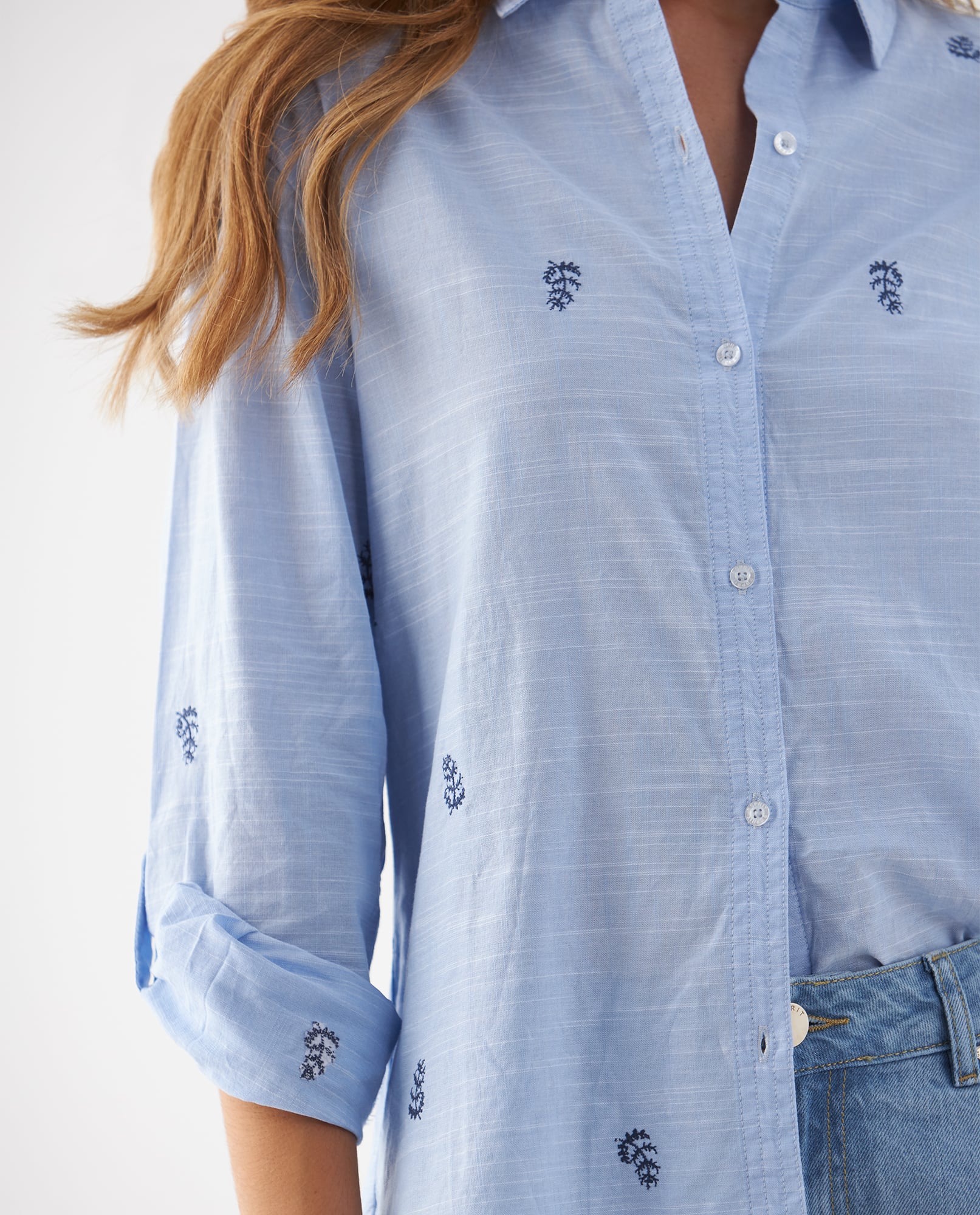 Camisa con mini prints bordados para mujer - Azul 34_619F080_AZU154020_3