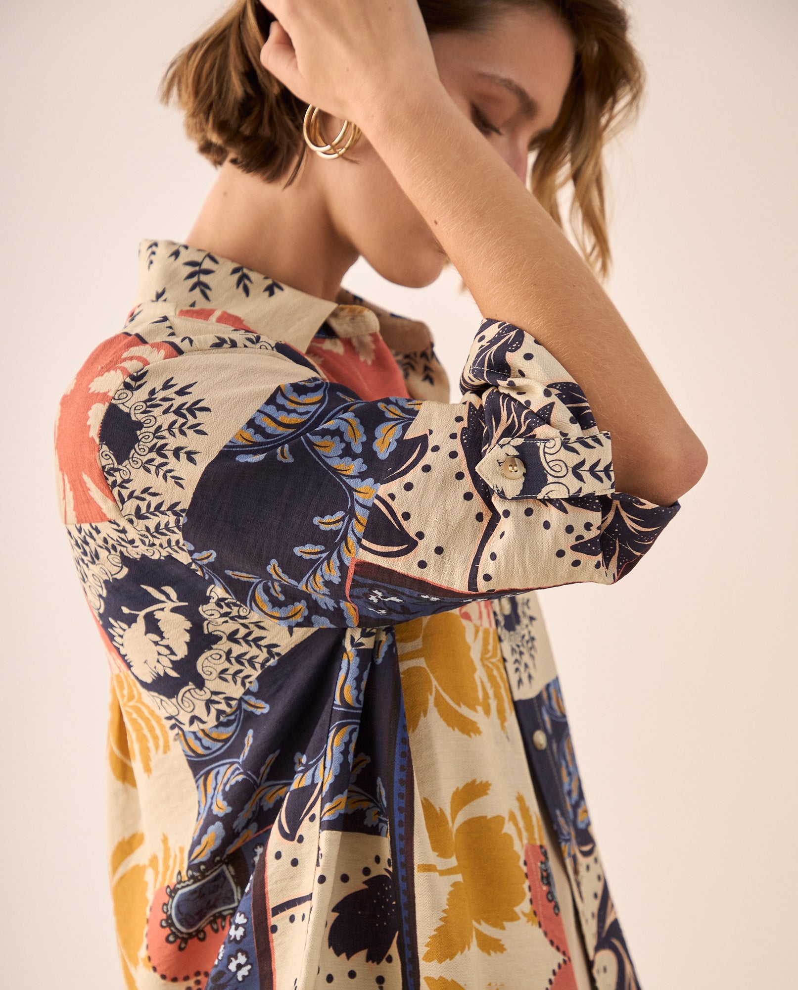 Camisa Patchwork Multicolor con Diseño Artístico - Blanco 34_619G010_BLA110601_3