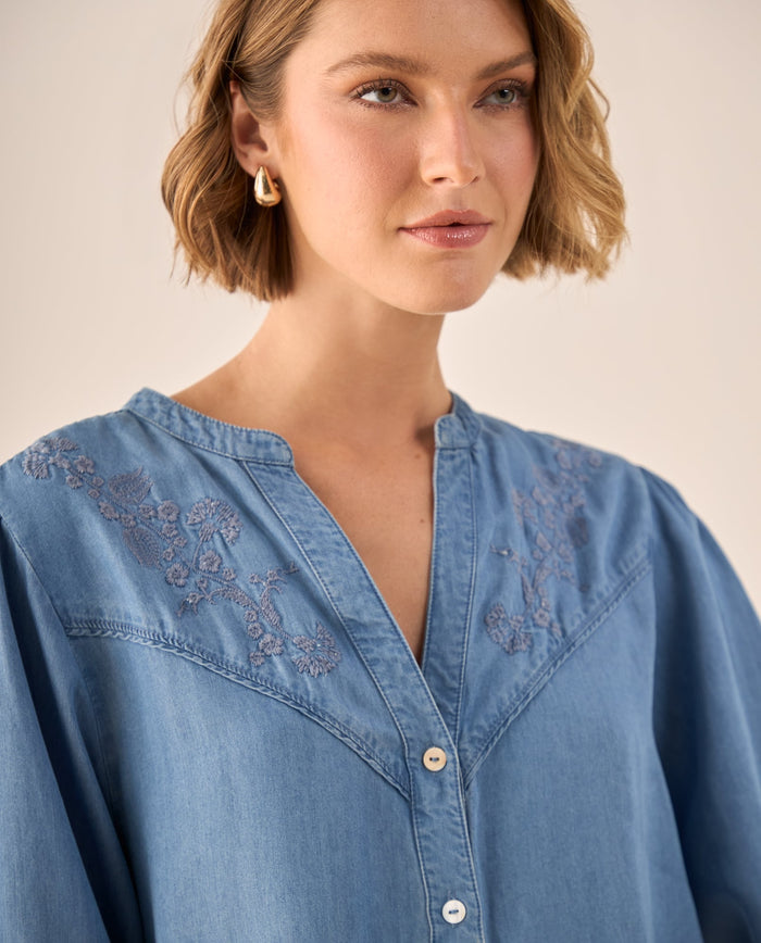 Camisa Azul con Bordados Florales - Azul 34_619G016_AZU174027_3