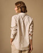 Camisa Rosa con Bordados Dorados - Beige