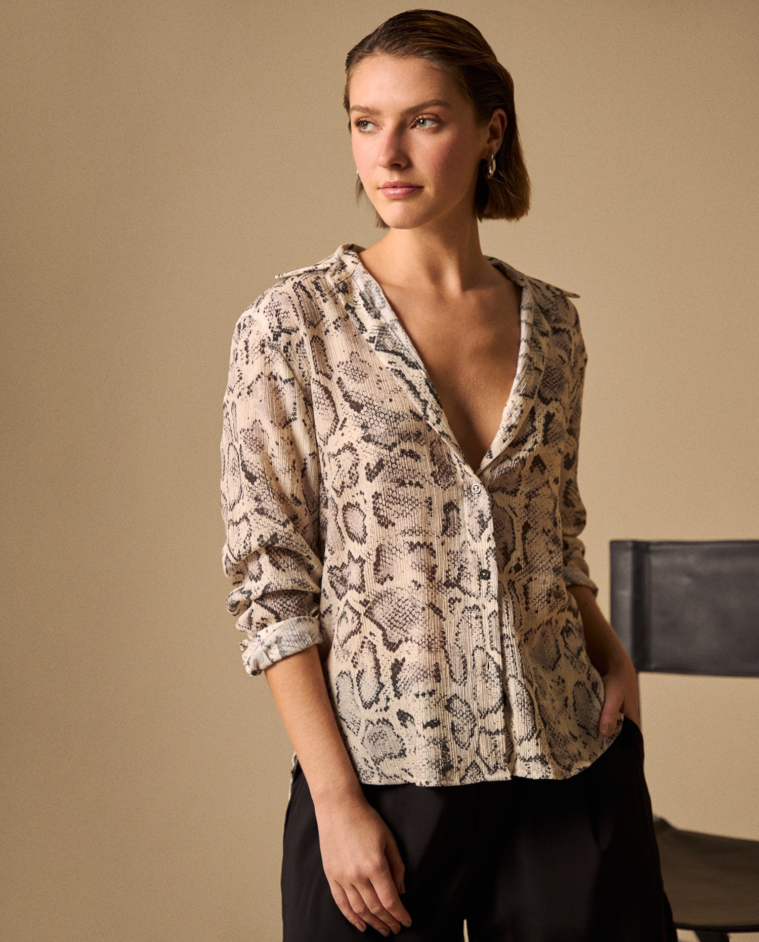Camisa Estampado Serpiente Sofisticada - Blanco