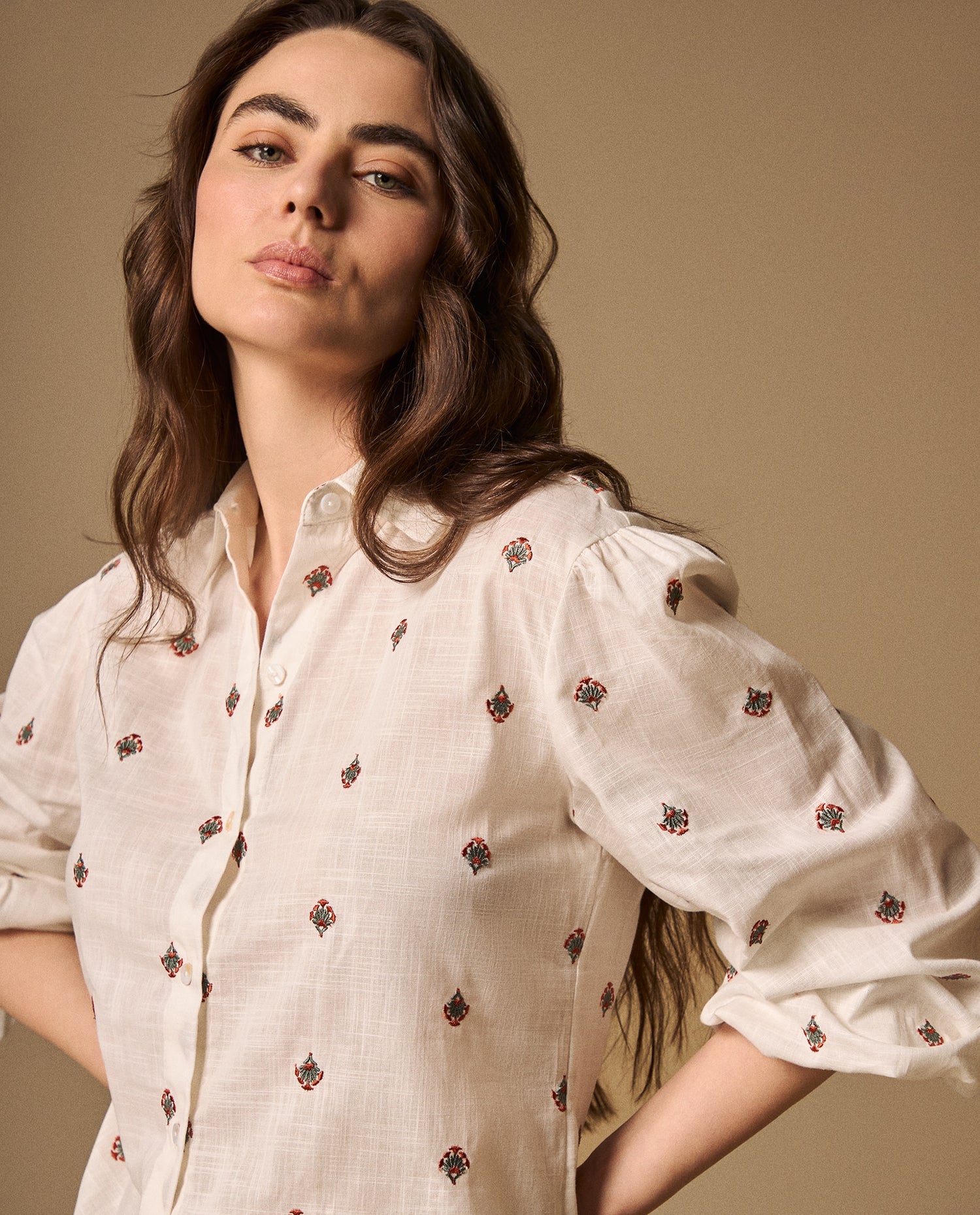 Camisa Estampada Flores Pequeñas Manga 3/4 - Crudo
