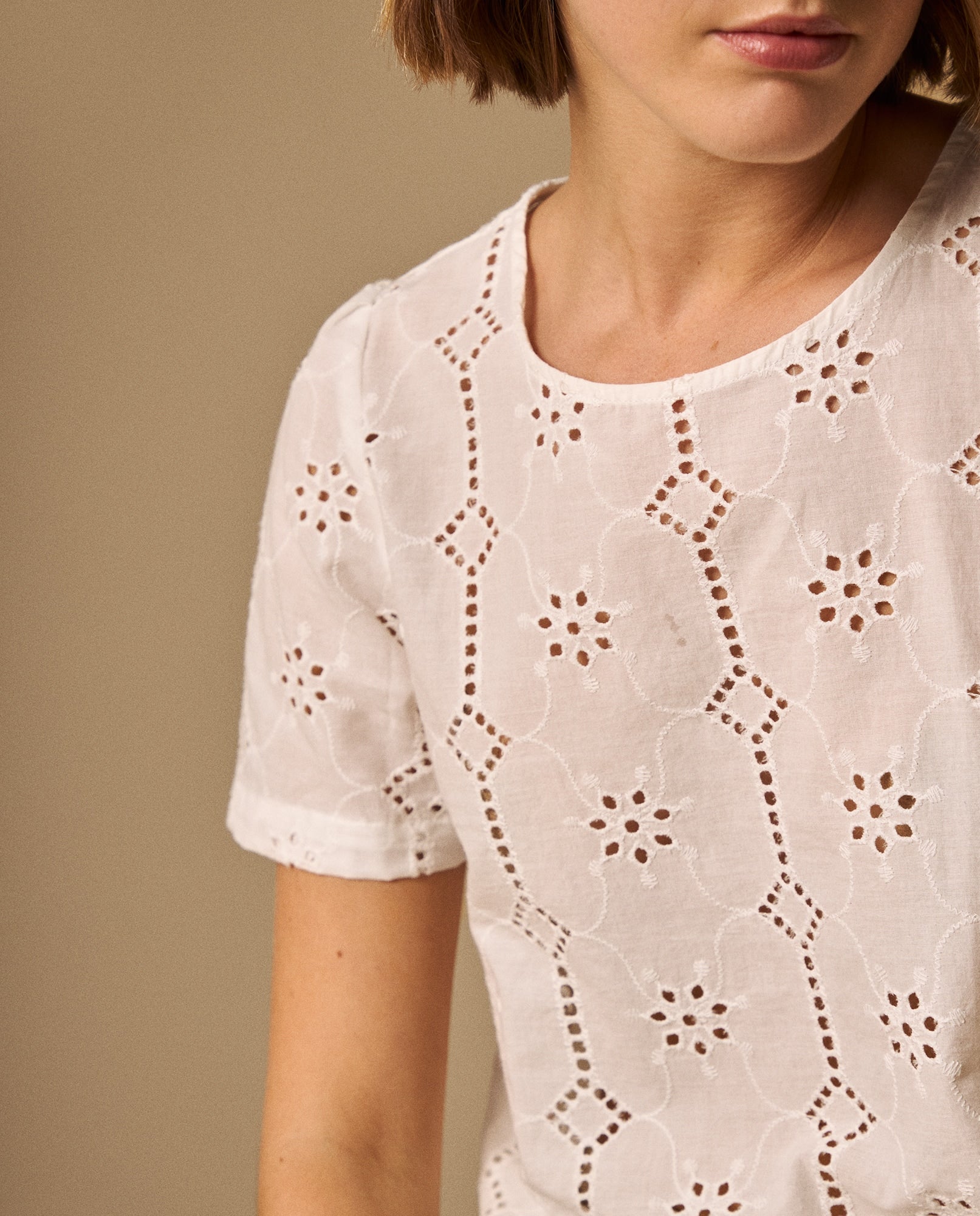 Camisa Bordado Inglés con Detalles Calados - Crudo 34_619G040_CRU114201_4