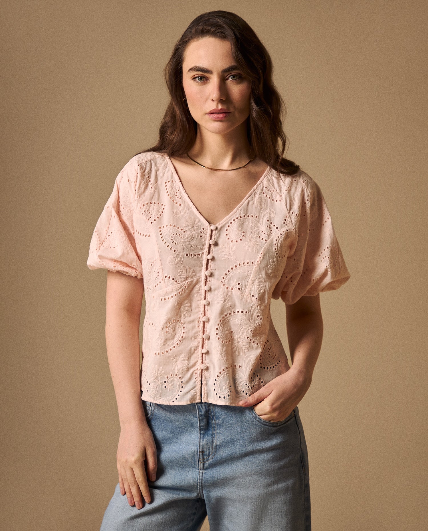 Camisa Rosa con Bordados Calados Artesanales - Rosa