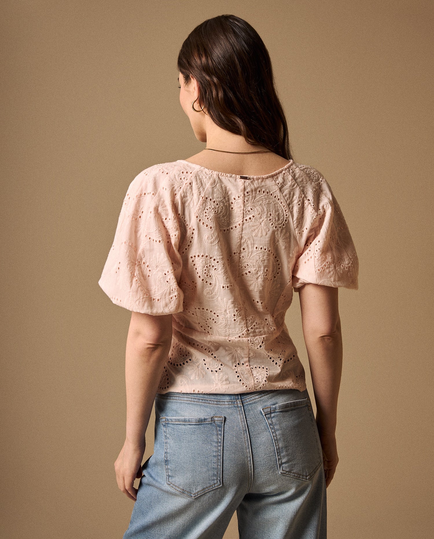 Camisa Rosa con Bordados Calados Artesanales - Rosa