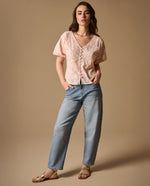 Camisa Rosa con Bordados Calados Artesanales - Rosa