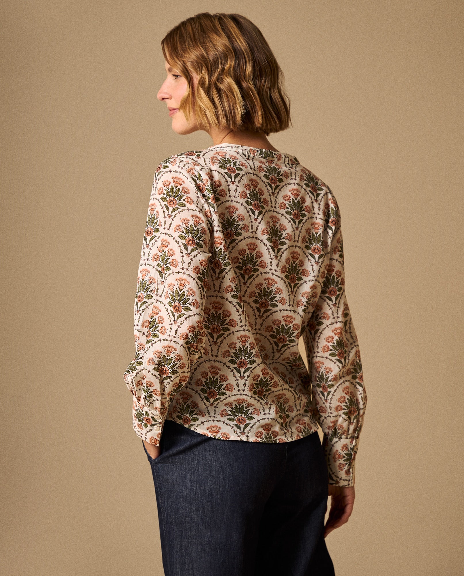 Camisa Estampado Botánico Manga Larga - Crudo 34_619G044_CRU114201_4