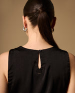 Camisa Sin Mangas con Detalle Posterior - Negro