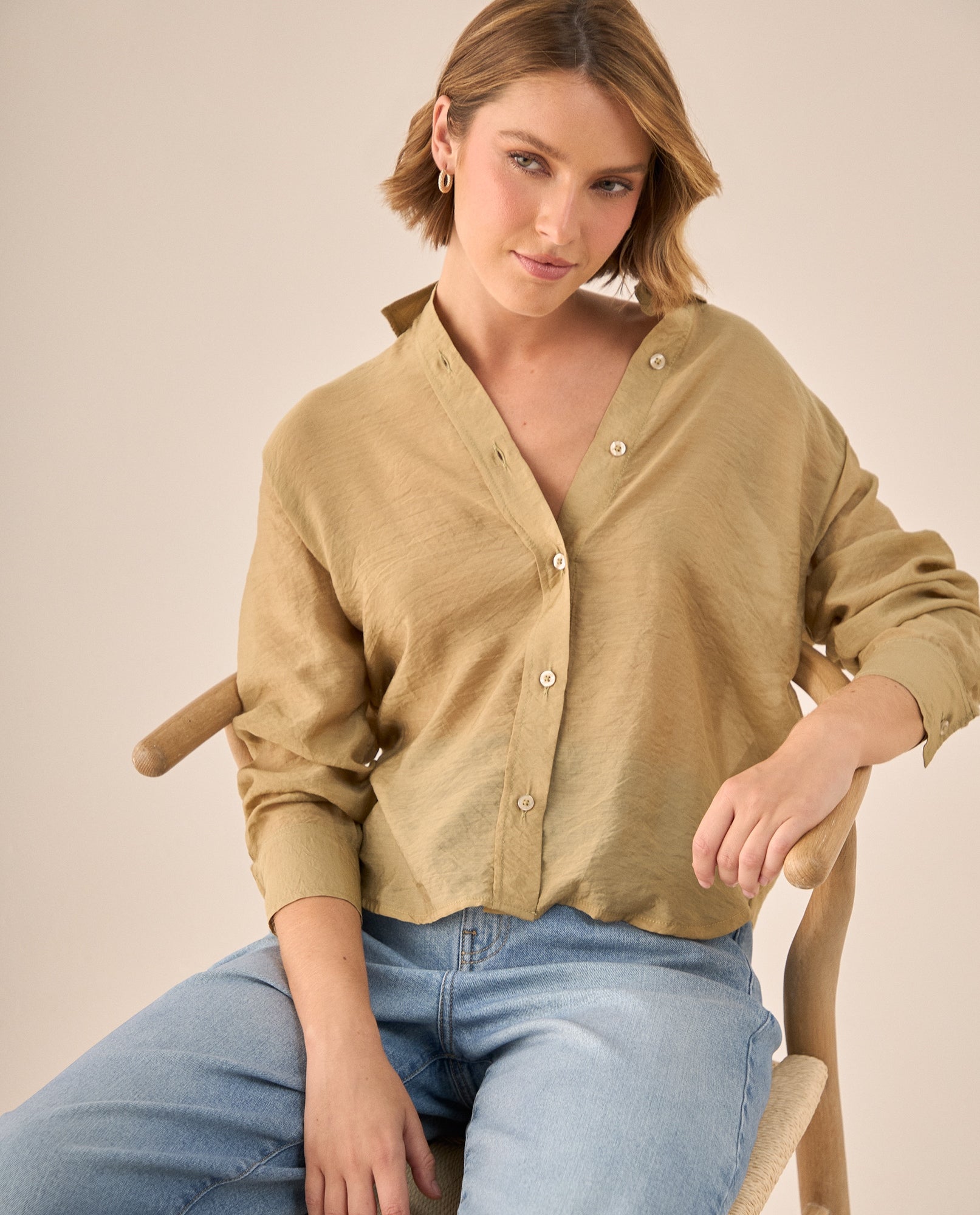 Camisa Beige Oversized con Cuello Camisero - Beige 34_619G048_BEI161110_5