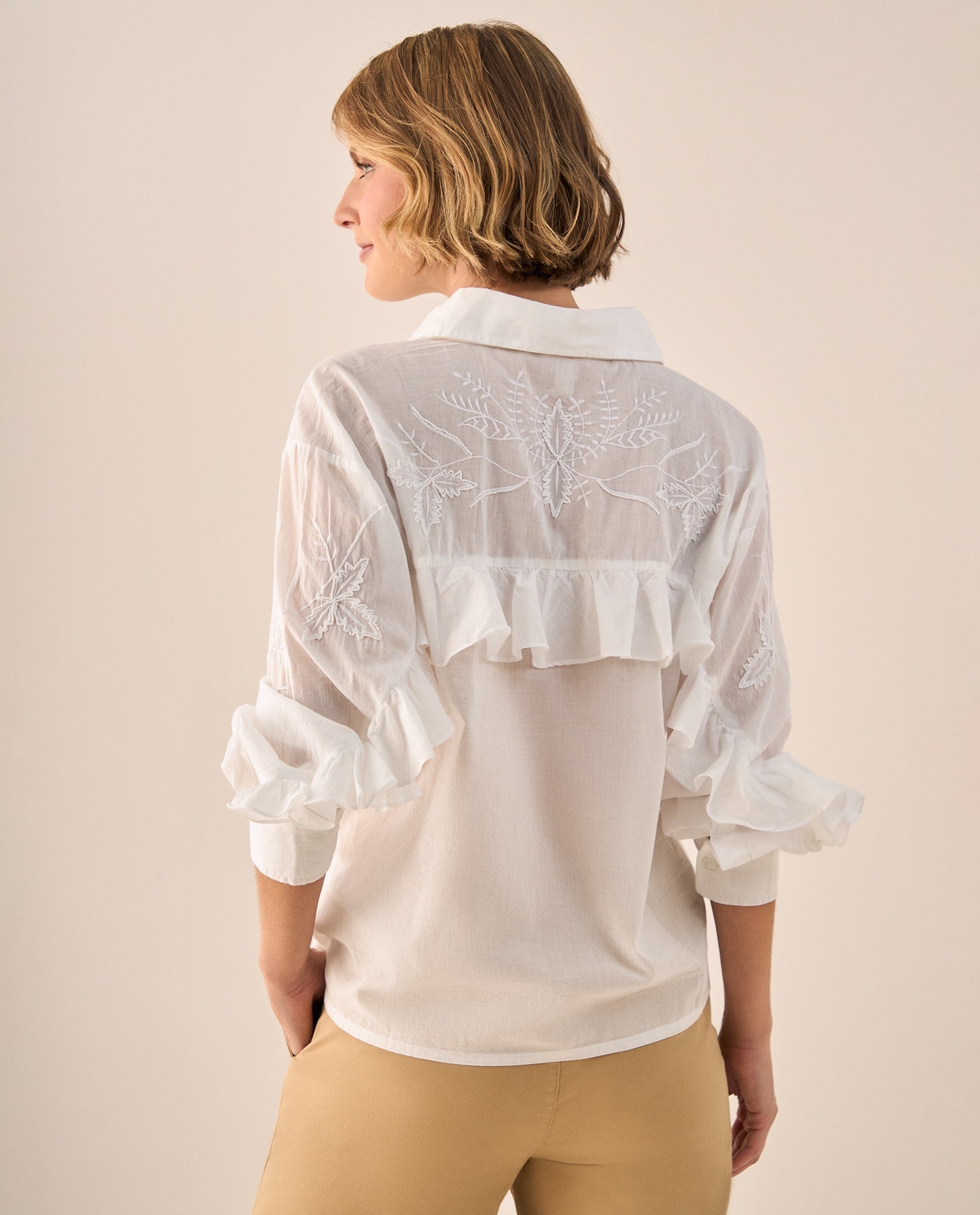 Camisa Blanca con Bordados Florales Artesanales - Crudo 34_619G204_CRU110105_5