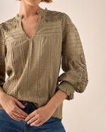 Camisa Verde con Bordados Florales - Verde