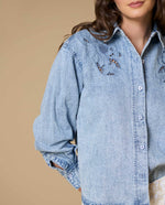 Camisa denim bordada manga larga - Azul 34_619H034_AZU174027_6