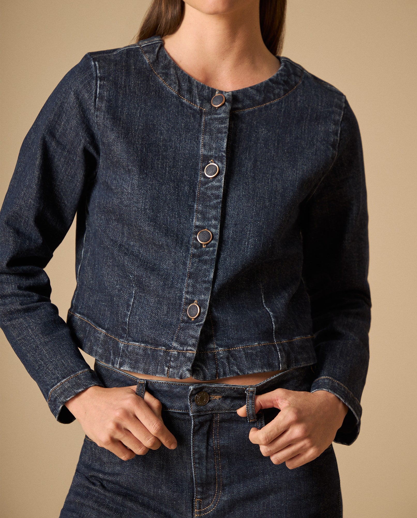 Chaqueta de denim sin cuello con botones frontales - Azul 34_621H000_AZU193924_4